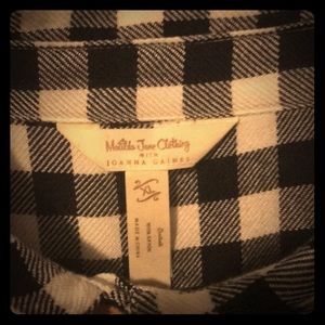 Shirt/Blouse.   Joanna Gaines